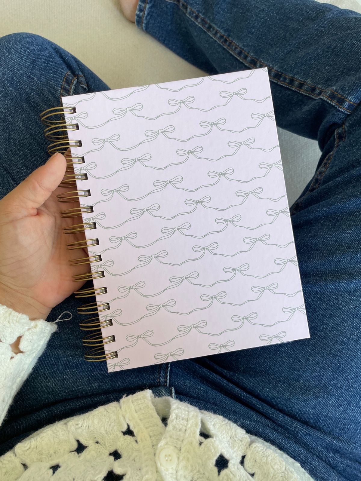 Caderno com divisórias LACINHOS | sem personalização