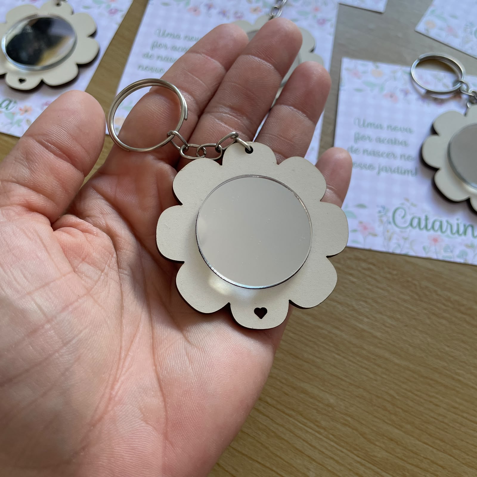 Chaveiro FLORZINHA COM MINI ESPELHO - Imagem 2