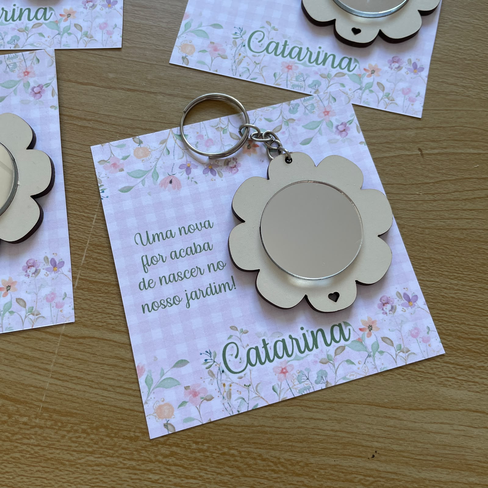 Chaveiro FLORZINHA COM MINI ESPELHO